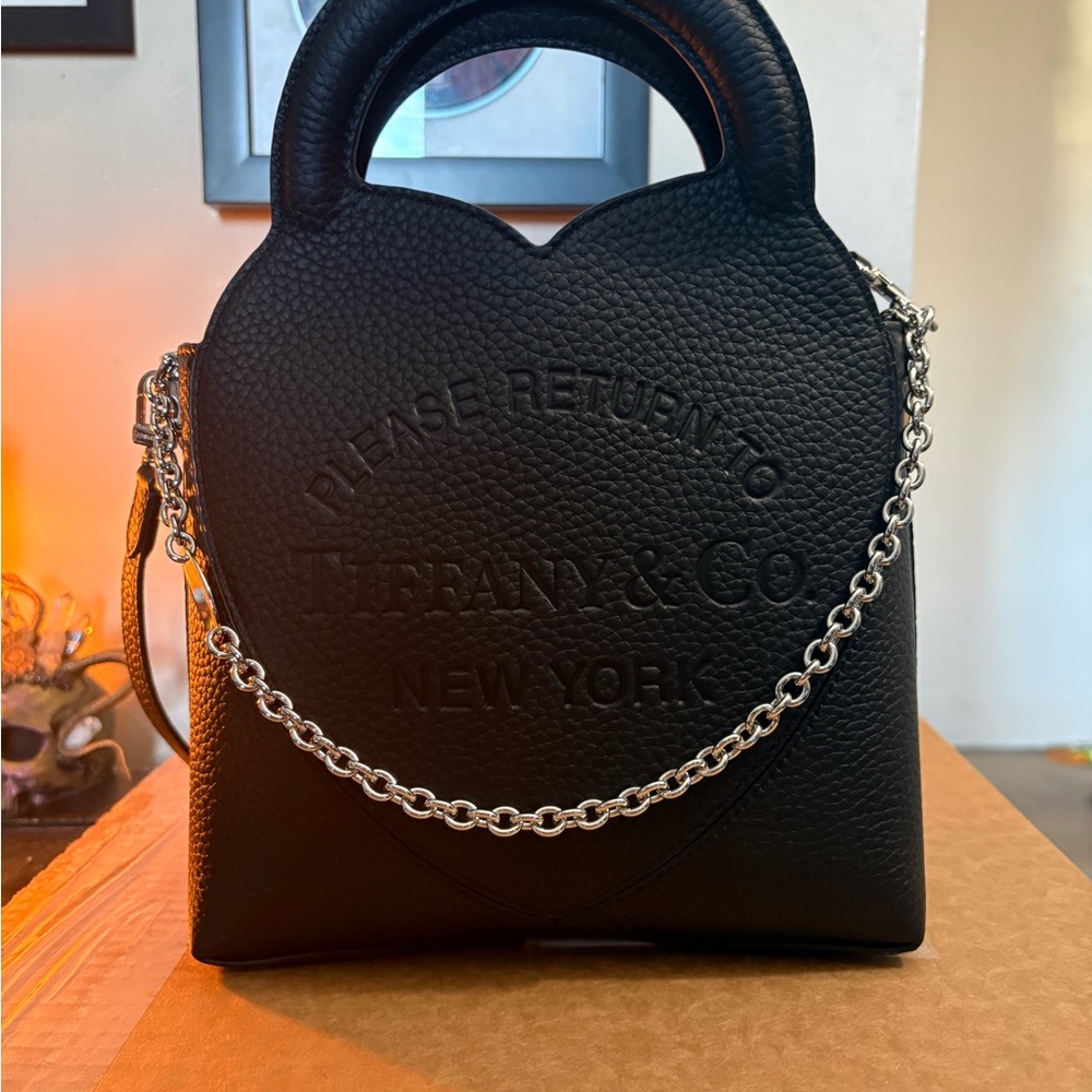 VIRAL Tiffany & Co. Black Leather “Please Return To Tiffany & Co.” Bag